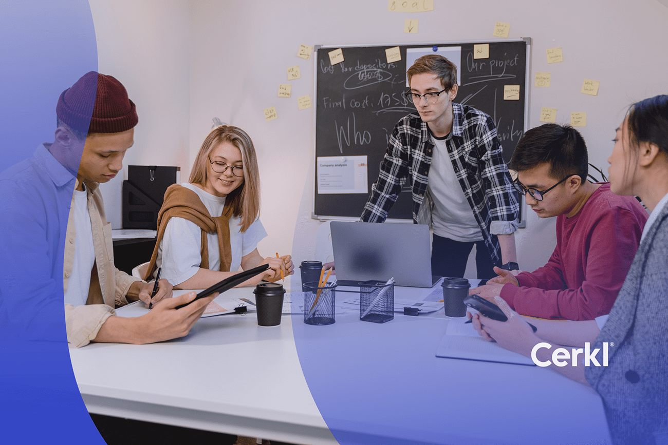Change Management Communication with 7-Step Plan and Examples
